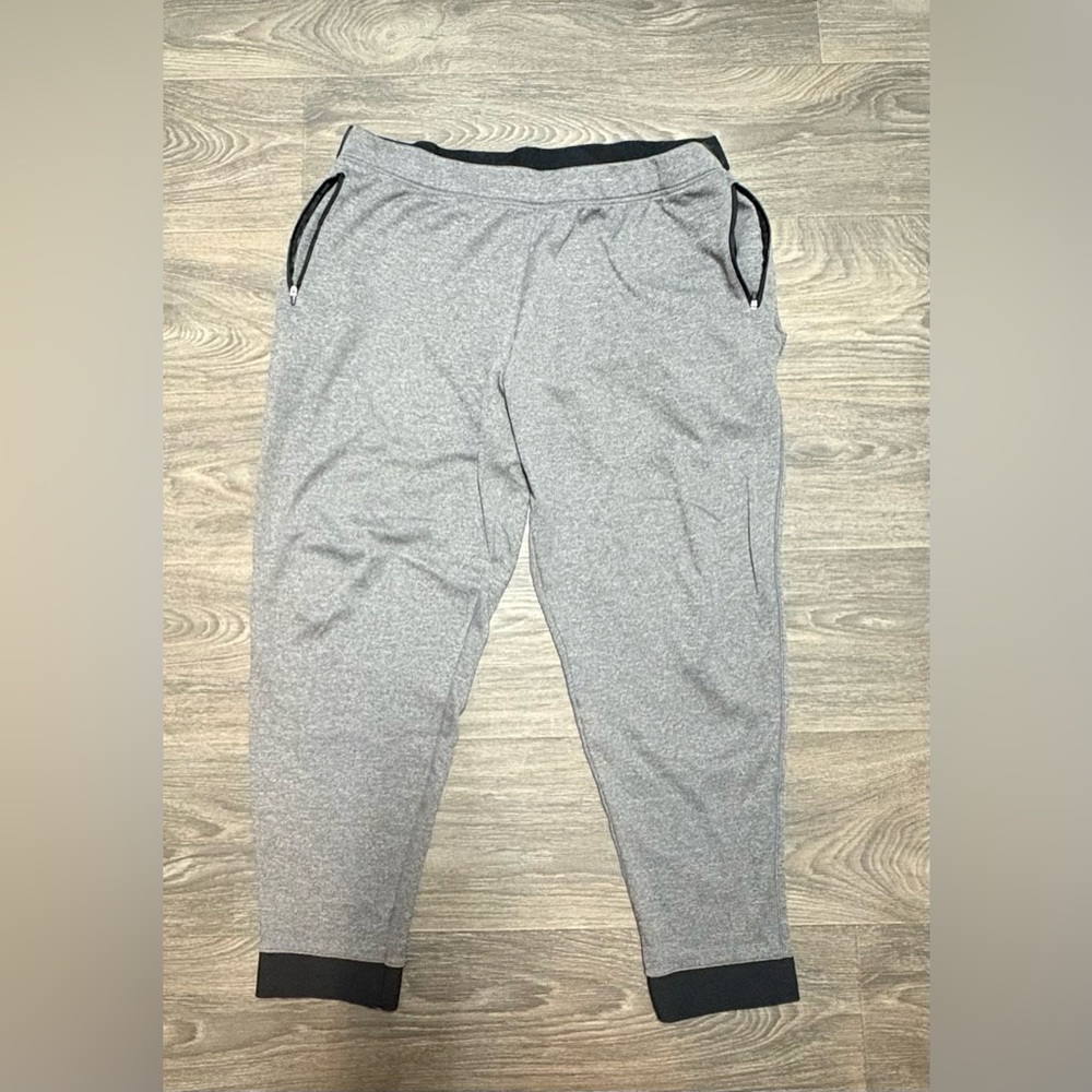 Champion Size XXL Gray Jogger Pants with Black Trim.